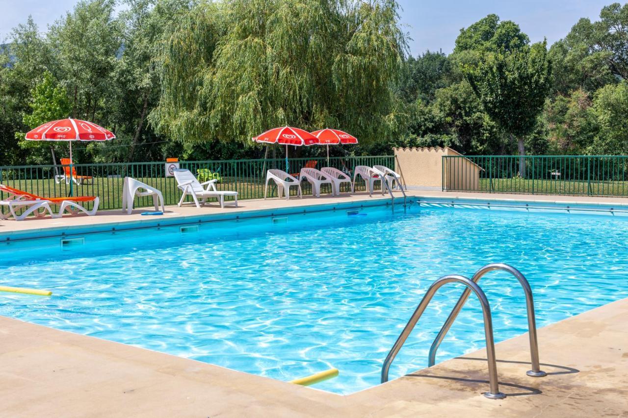 Camping Sites Et Paysages Les Pres Hauts Sisteron Exterior photo