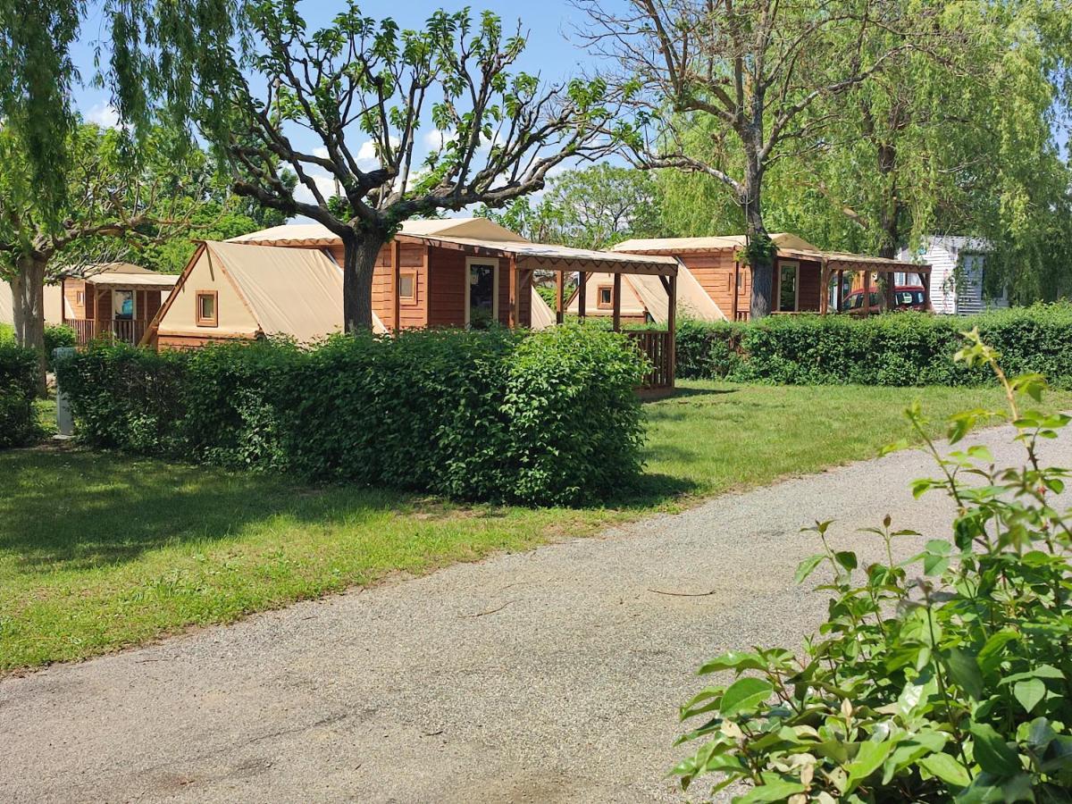 Camping Sites Et Paysages Les Pres Hauts Sisteron Exterior photo